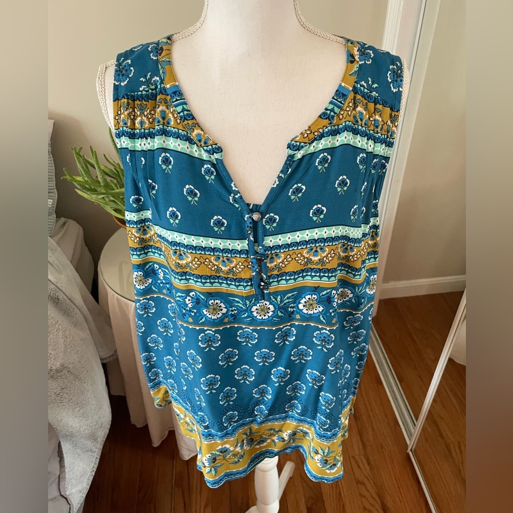 NEW XXL Sonoma top